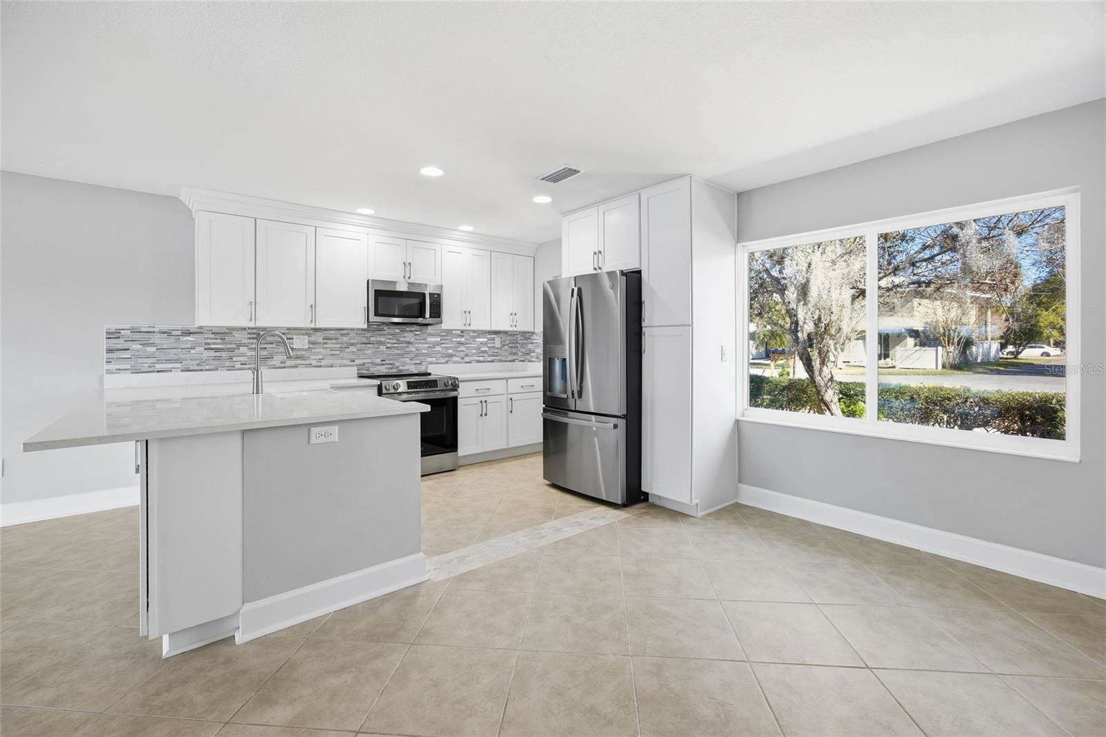 11586 West Bayshore Drive, #14, Crystal River, FL 34429