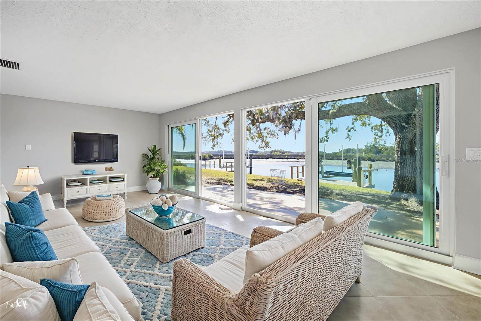 11586 West Bayshore Drive, #14, Crystal River, FL 34429