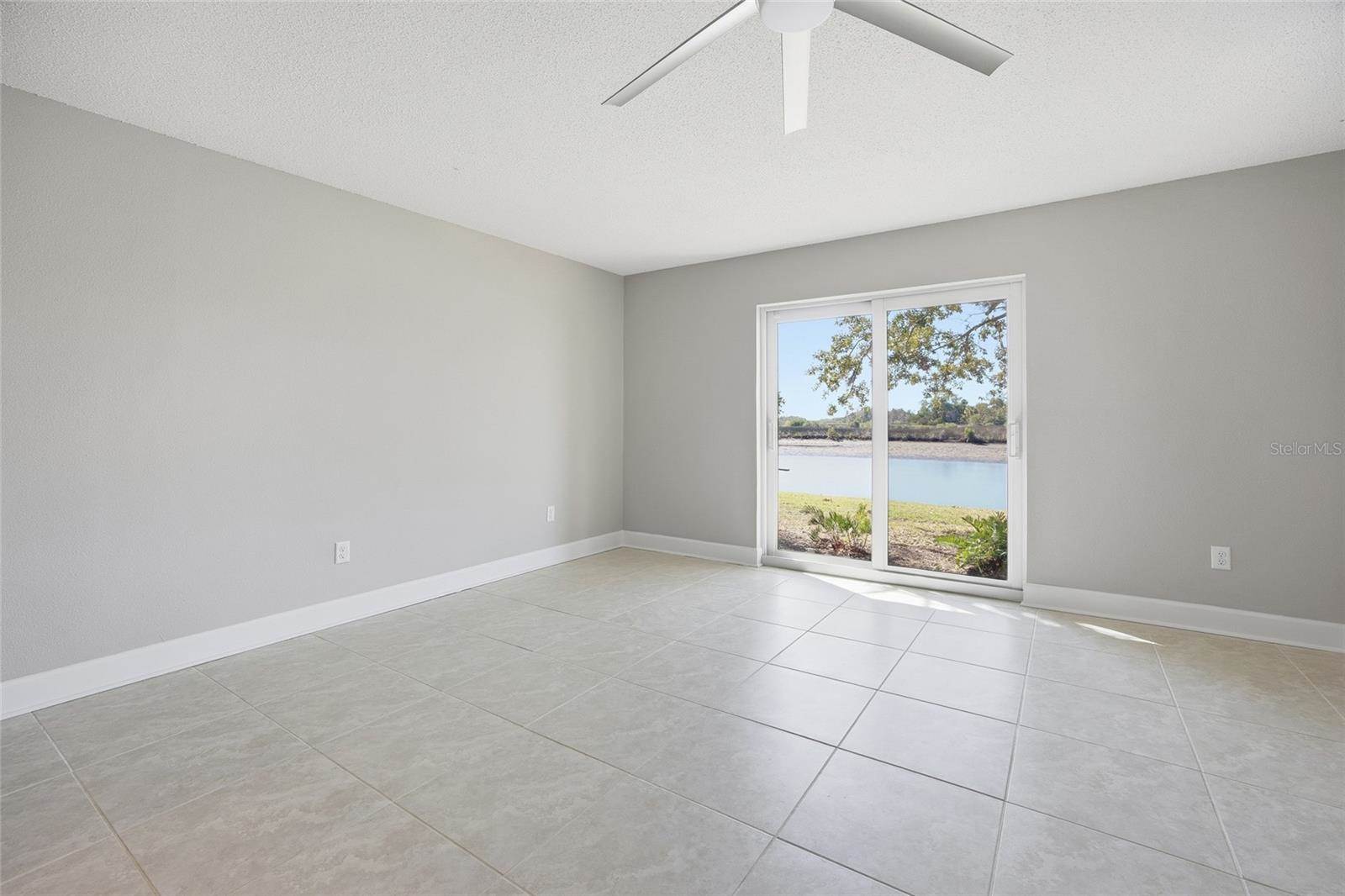 11586 West Bayshore Drive, #14, Crystal River, FL 34429