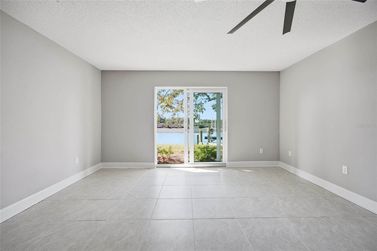 11586 West Bayshore Drive, #14, Crystal River, FL 34429