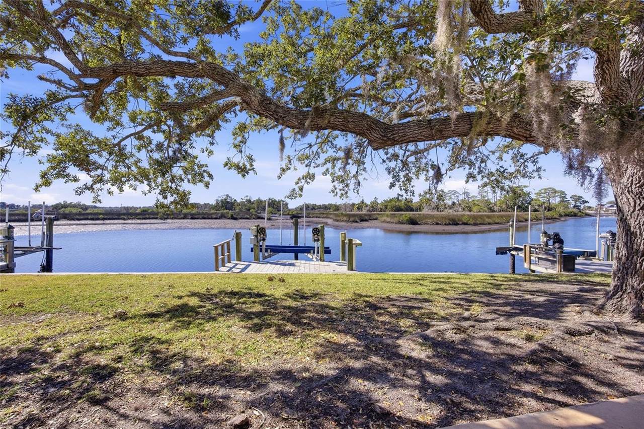 11586 West Bayshore Drive, #14, Crystal River, FL 34429