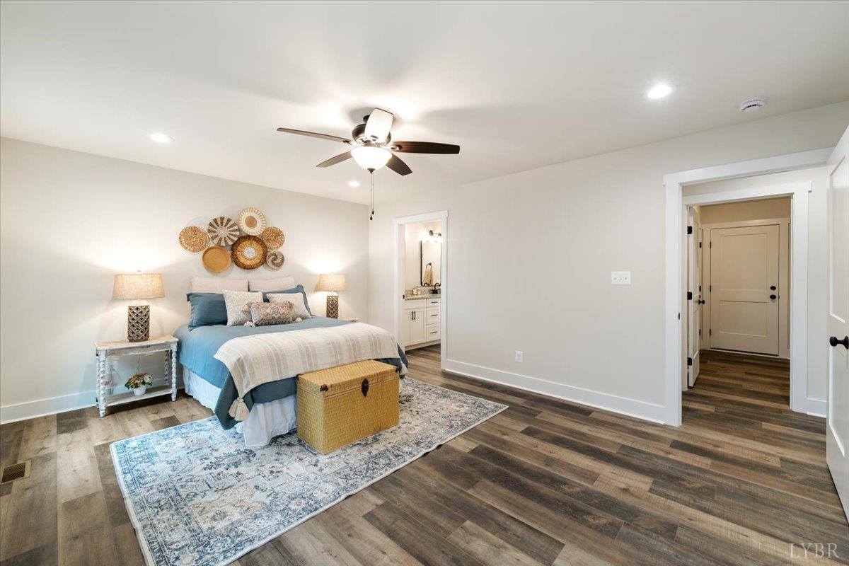 1025 Lindsay Rd, Forest, VA 24551