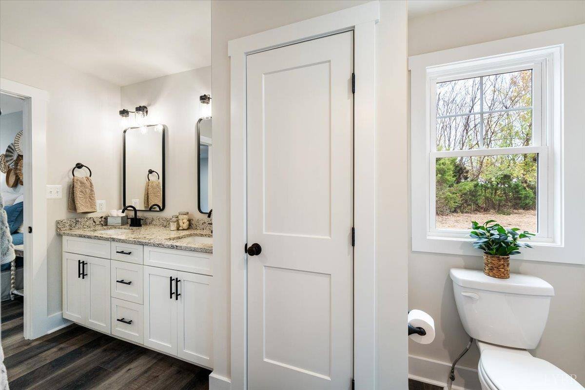 1025 Lindsay Rd, Forest, VA 24551