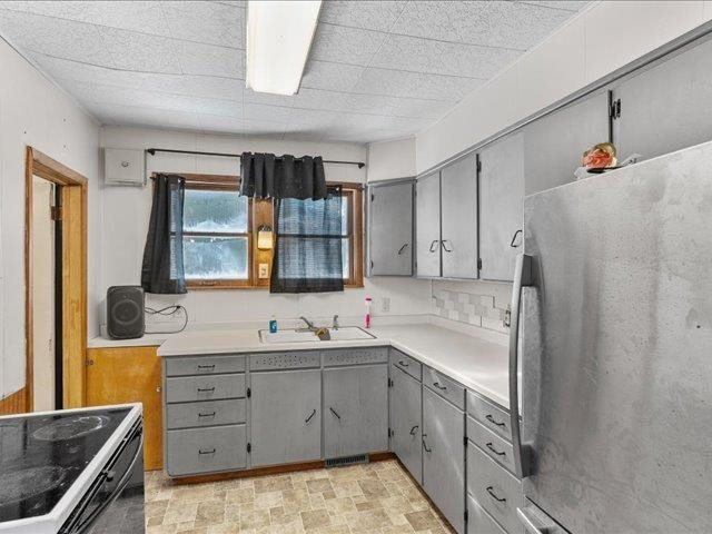 605 S Vine Avenue, Marshfield, WI 54449
