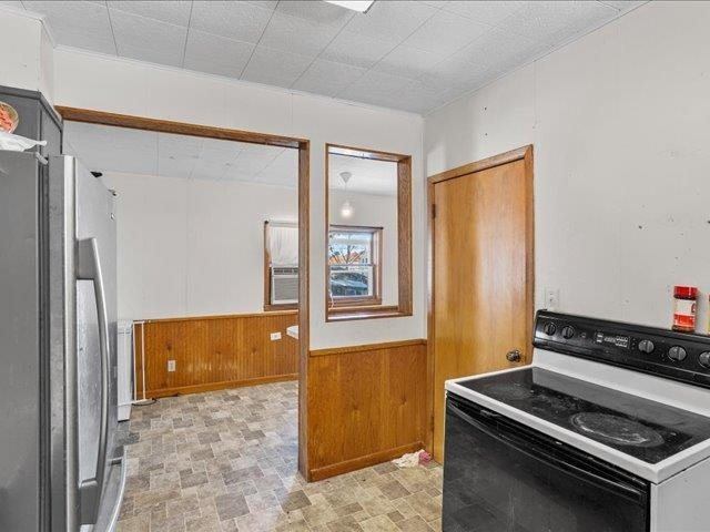 605 S Vine Avenue, Marshfield, WI 54449