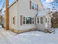 605 S Vine Avenue, Marshfield, WI 54449