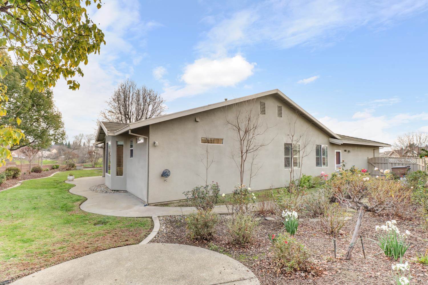 472 Violet Lane, Lincoln, CA 95648