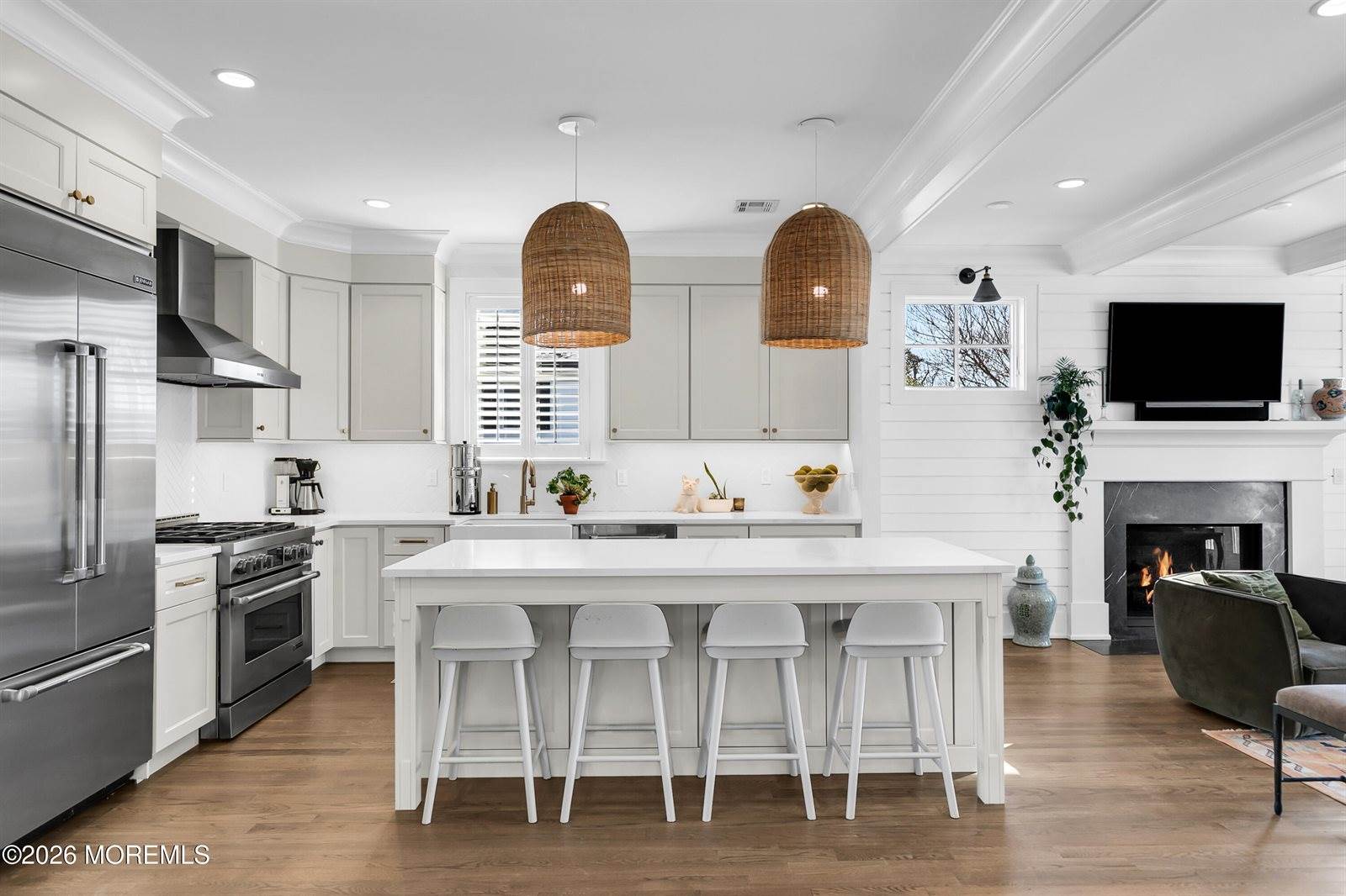 39 Washington Avenue, Rumson, NJ 07760