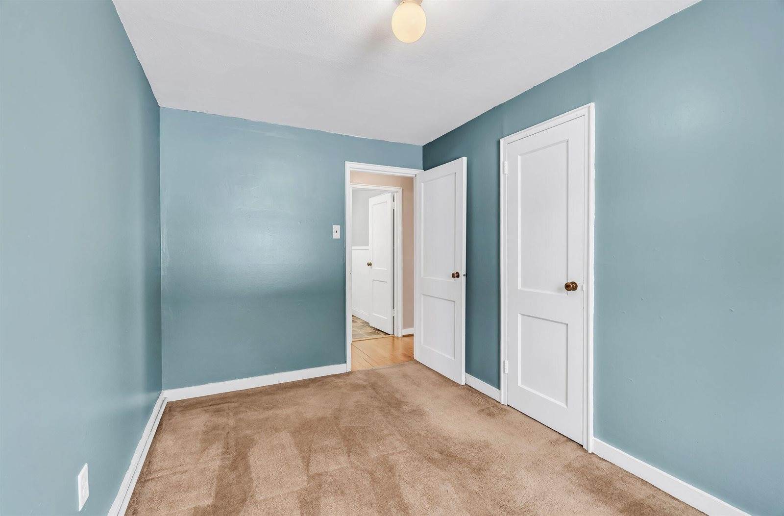 37 Jowett Street, Bangor, ME 04401