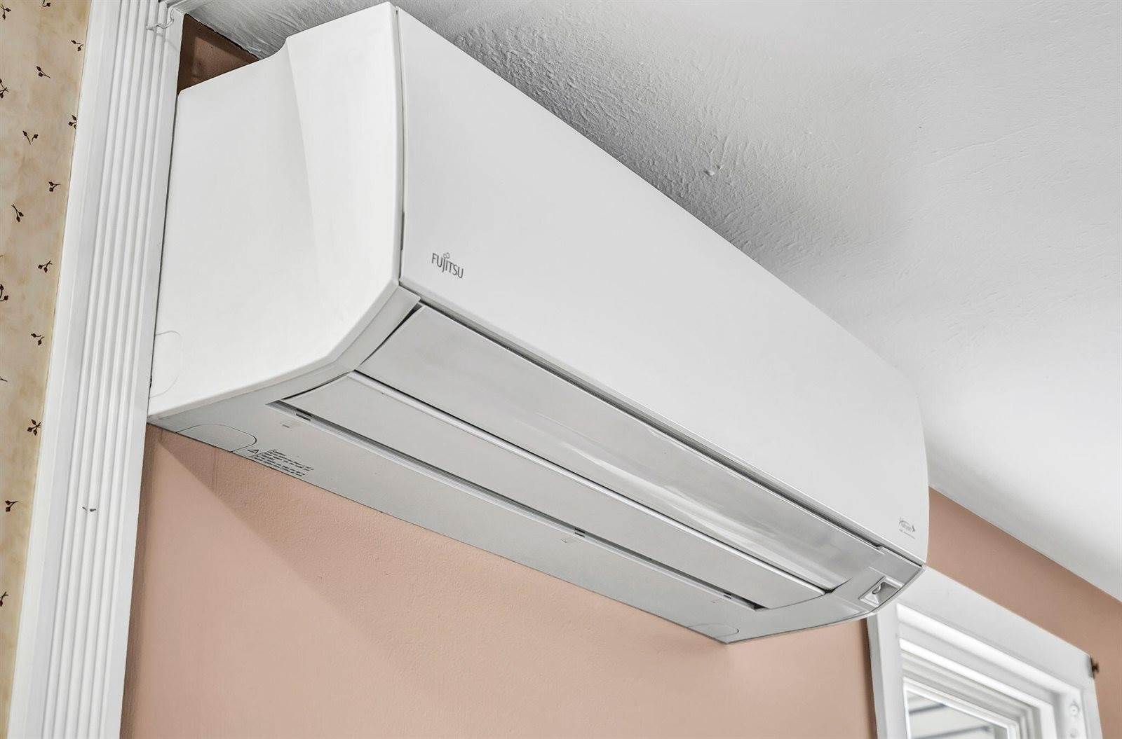 37 Jowett Street, Bangor, ME 04401