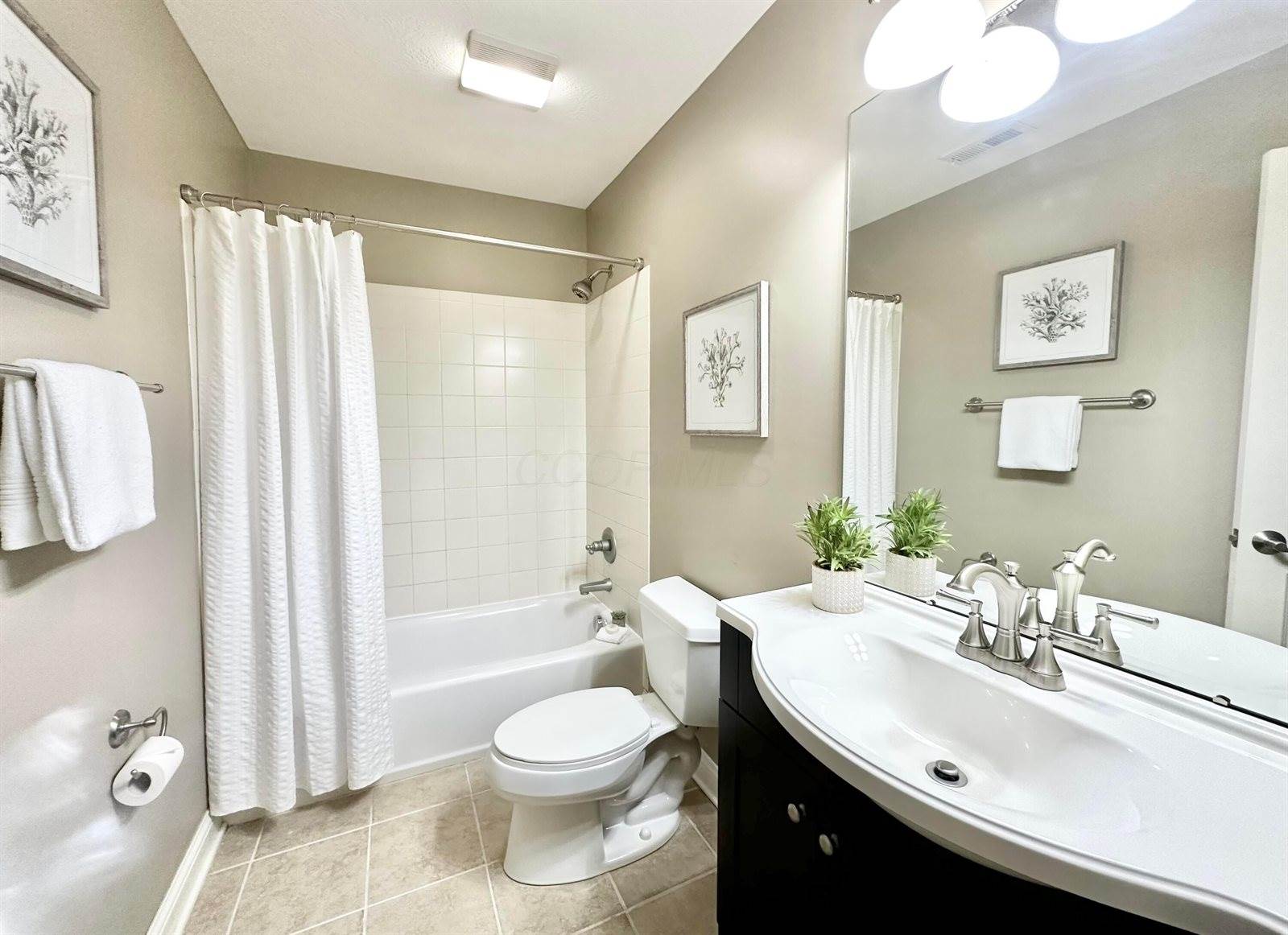 7040 Aly Dar Lane, Blacklick, OH 43004