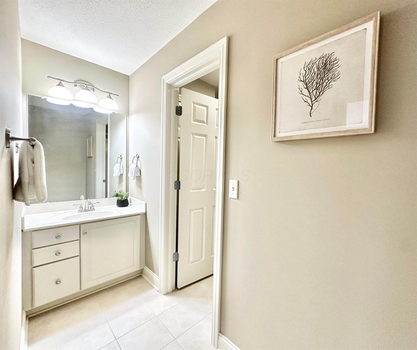 7040 Aly Dar Lane, Blacklick, OH 43004