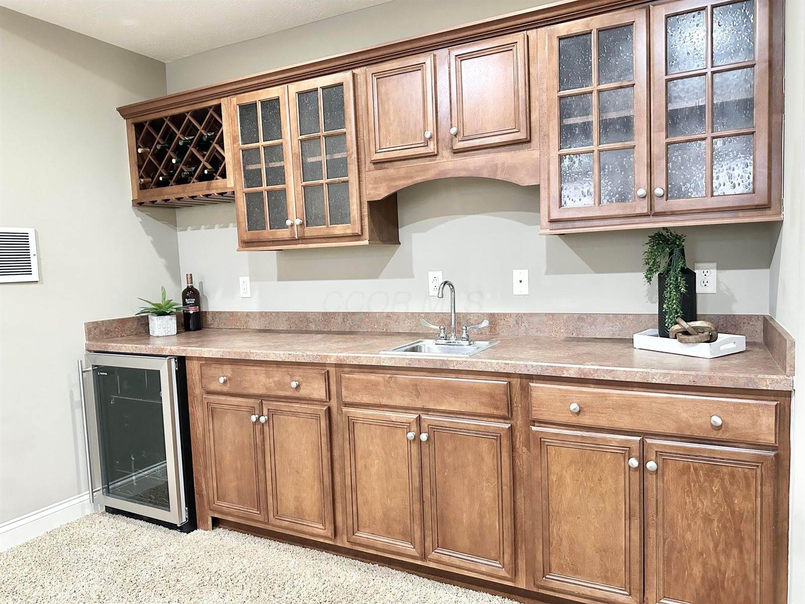 7040 Aly Dar Lane, Blacklick, OH 43004