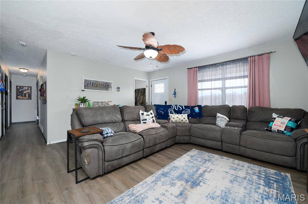 24025 Turtle Lane, Saint Robert, MO 65584