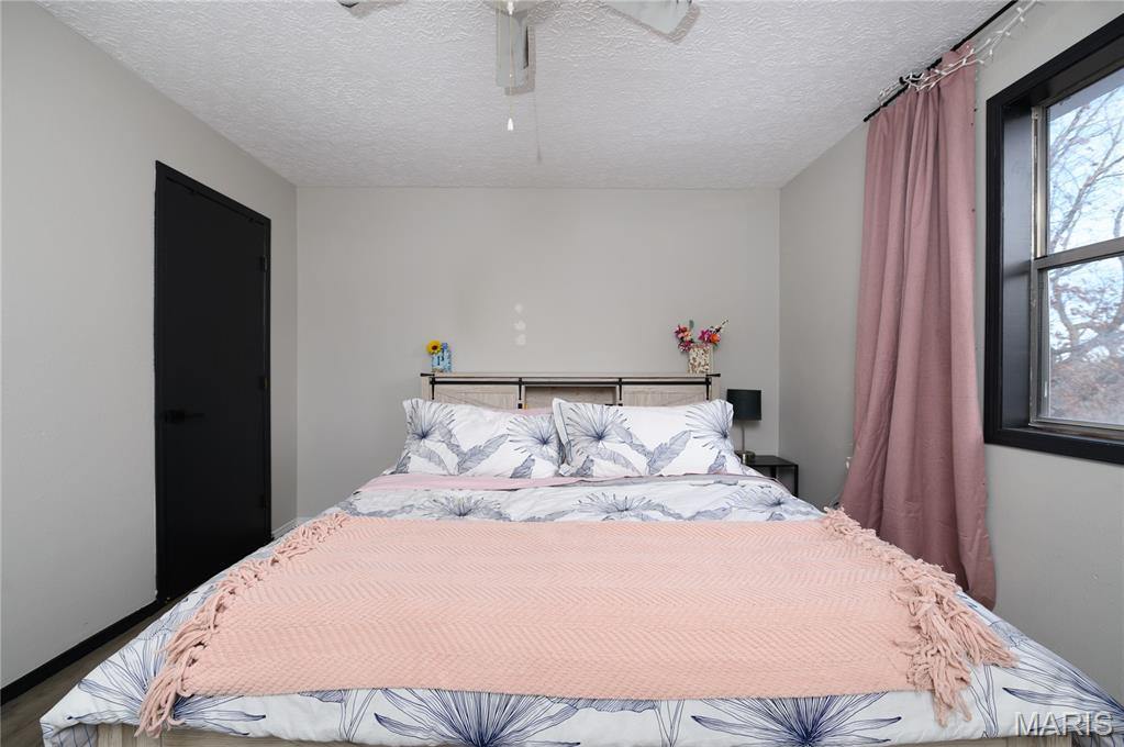 24025 Turtle Lane, Saint Robert, MO 65584