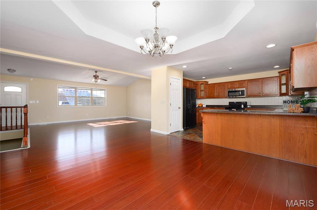 19252 Lambert Lane, Waynesville, MO 65583