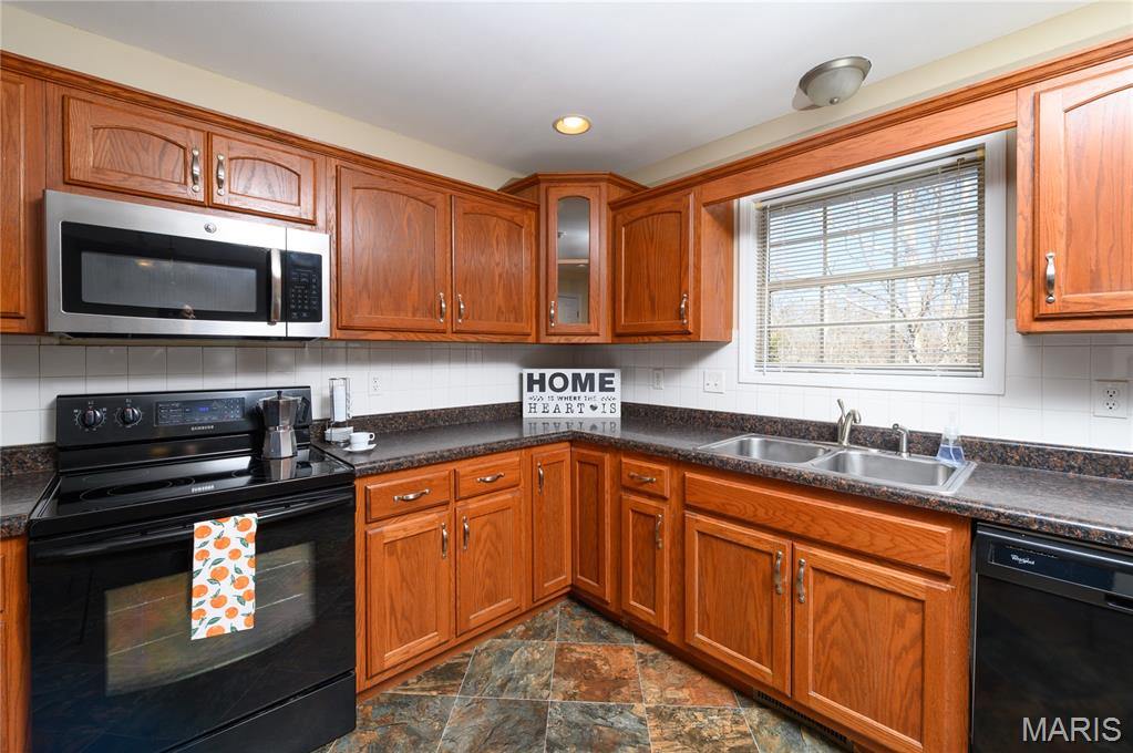 19252 Lambert Lane, Waynesville, MO 65583