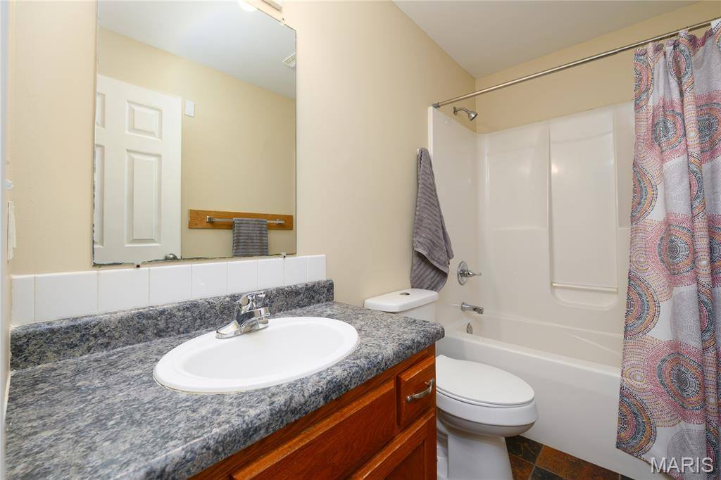 19252 Lambert Lane, Waynesville, MO 65583