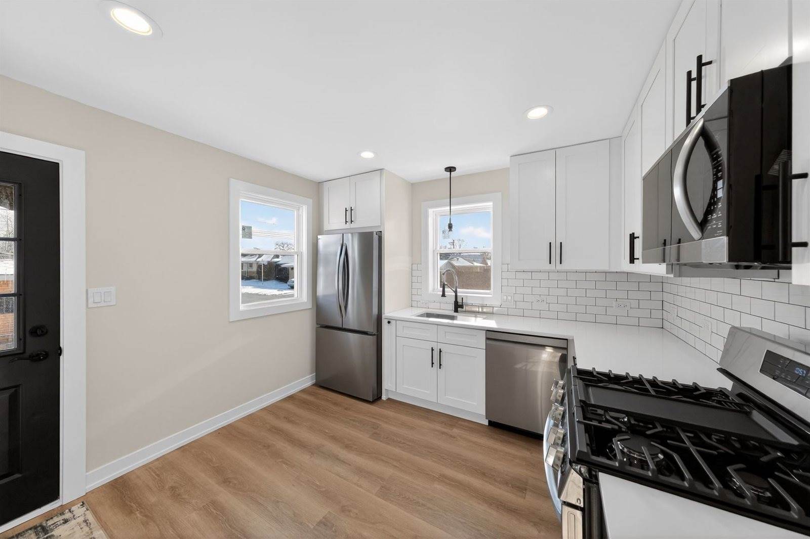 6559 South Kedvale Avenue, Chicago, IL 60629