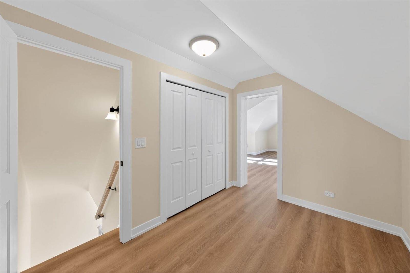 6559 South Kedvale Avenue, Chicago, IL 60629