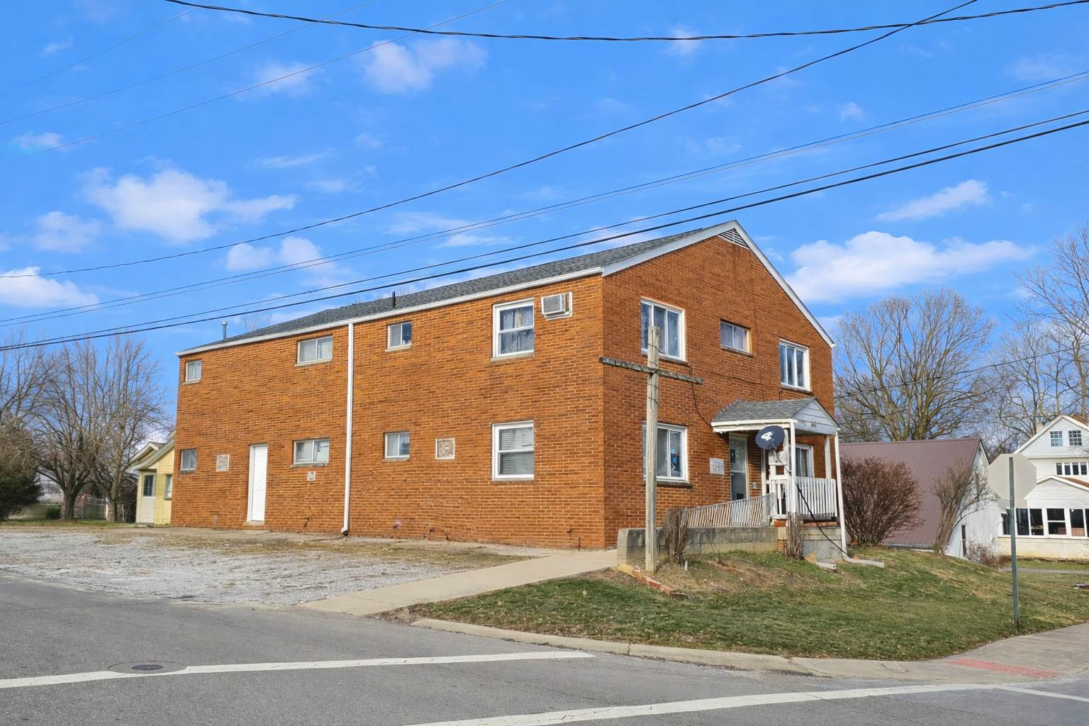 40 W Maple St, Johnstown, OH 43031