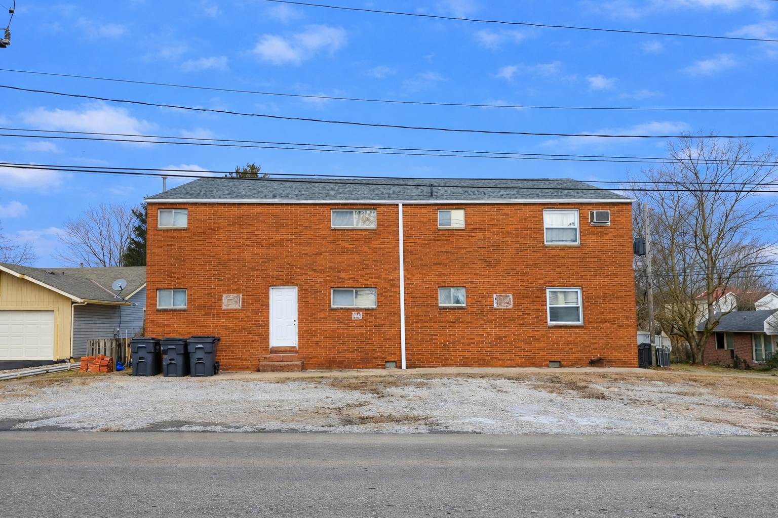 40 W Maple St, Johnstown, OH 43031