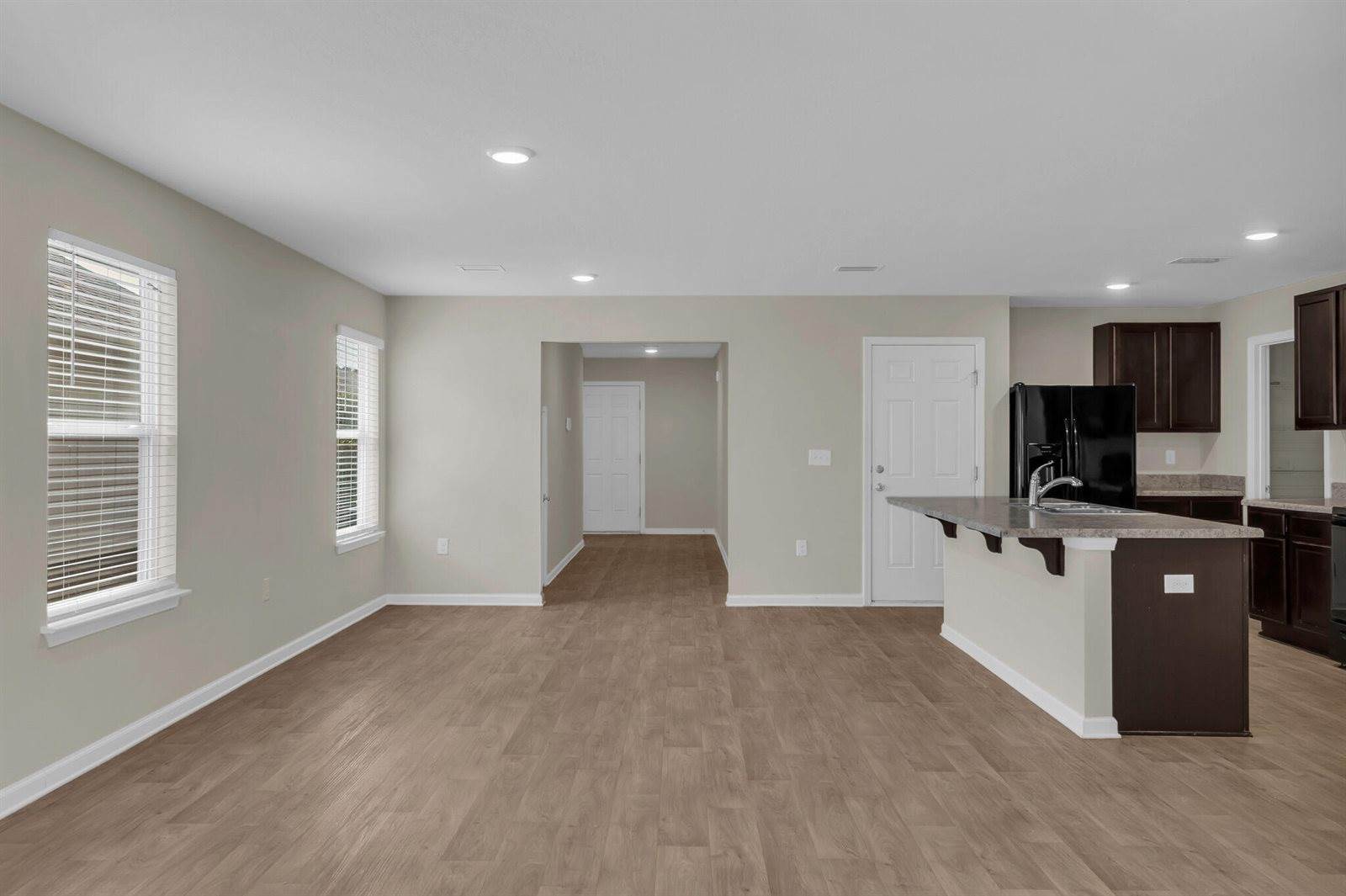 585 Earl Godwin Road, Freeport, FL 32439