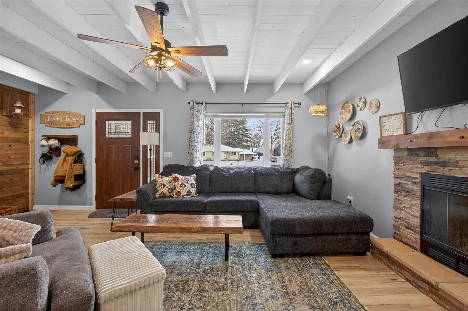 111 Glendale Lane, Nekoosa, WI 54457