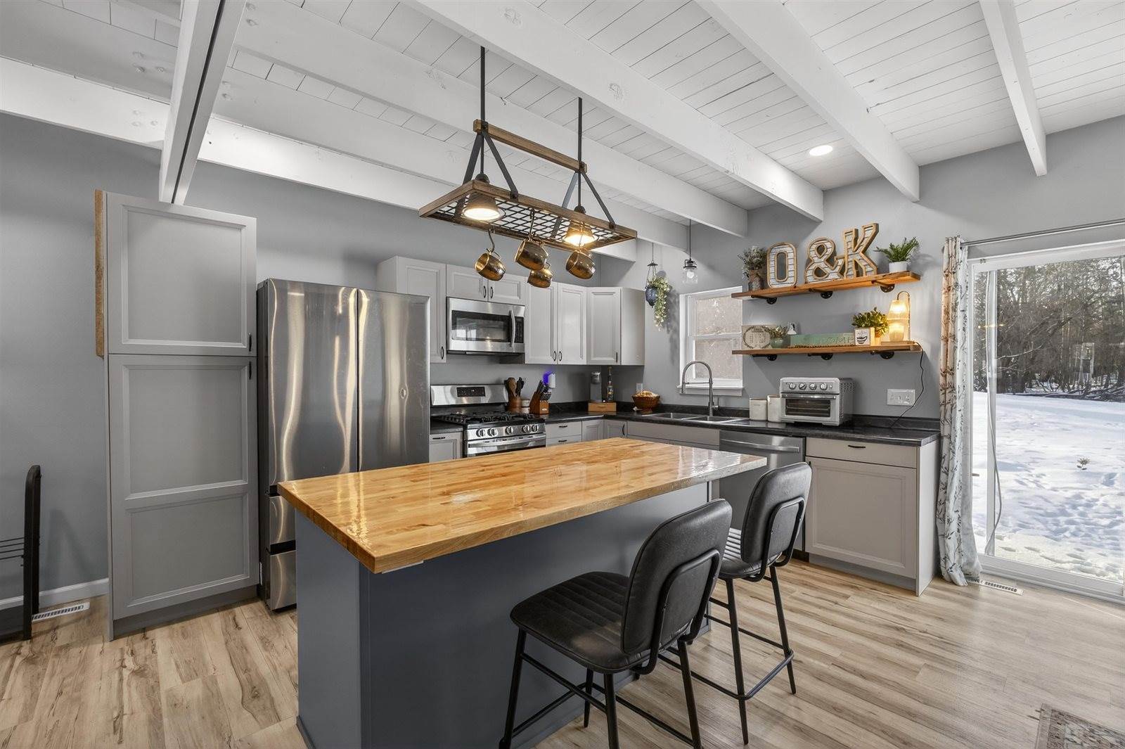 111 Glendale Lane, Nekoosa, WI 54457