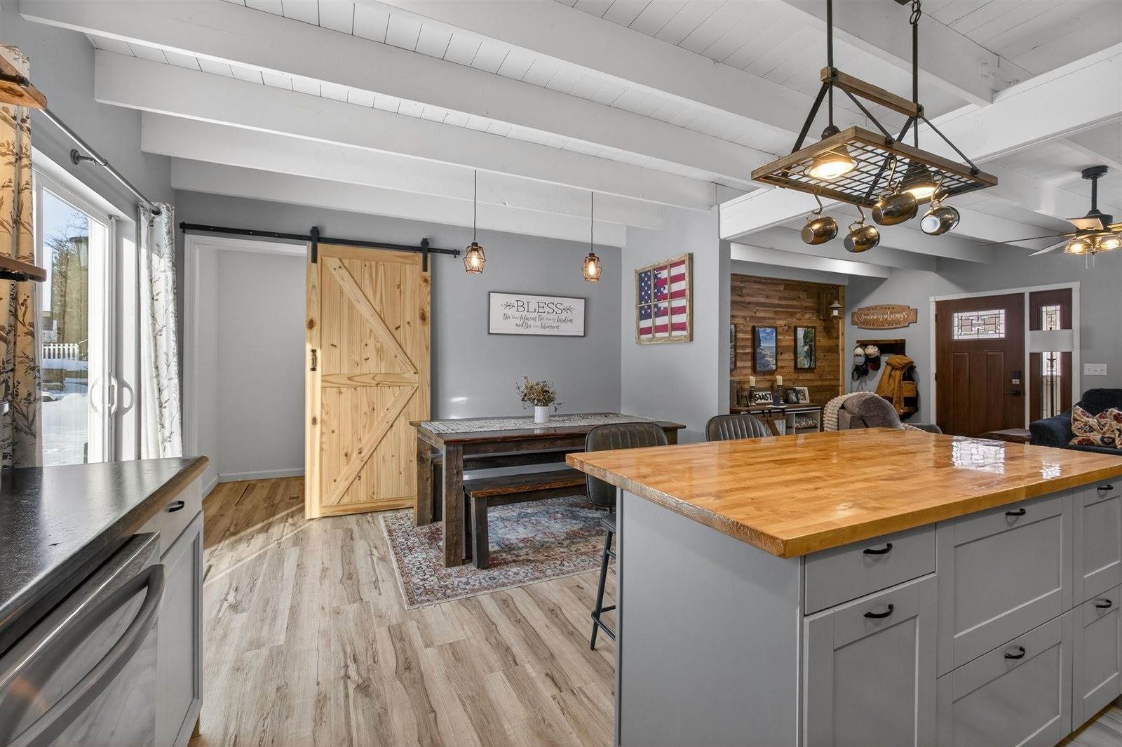 111 Glendale Lane, Nekoosa, WI 54457