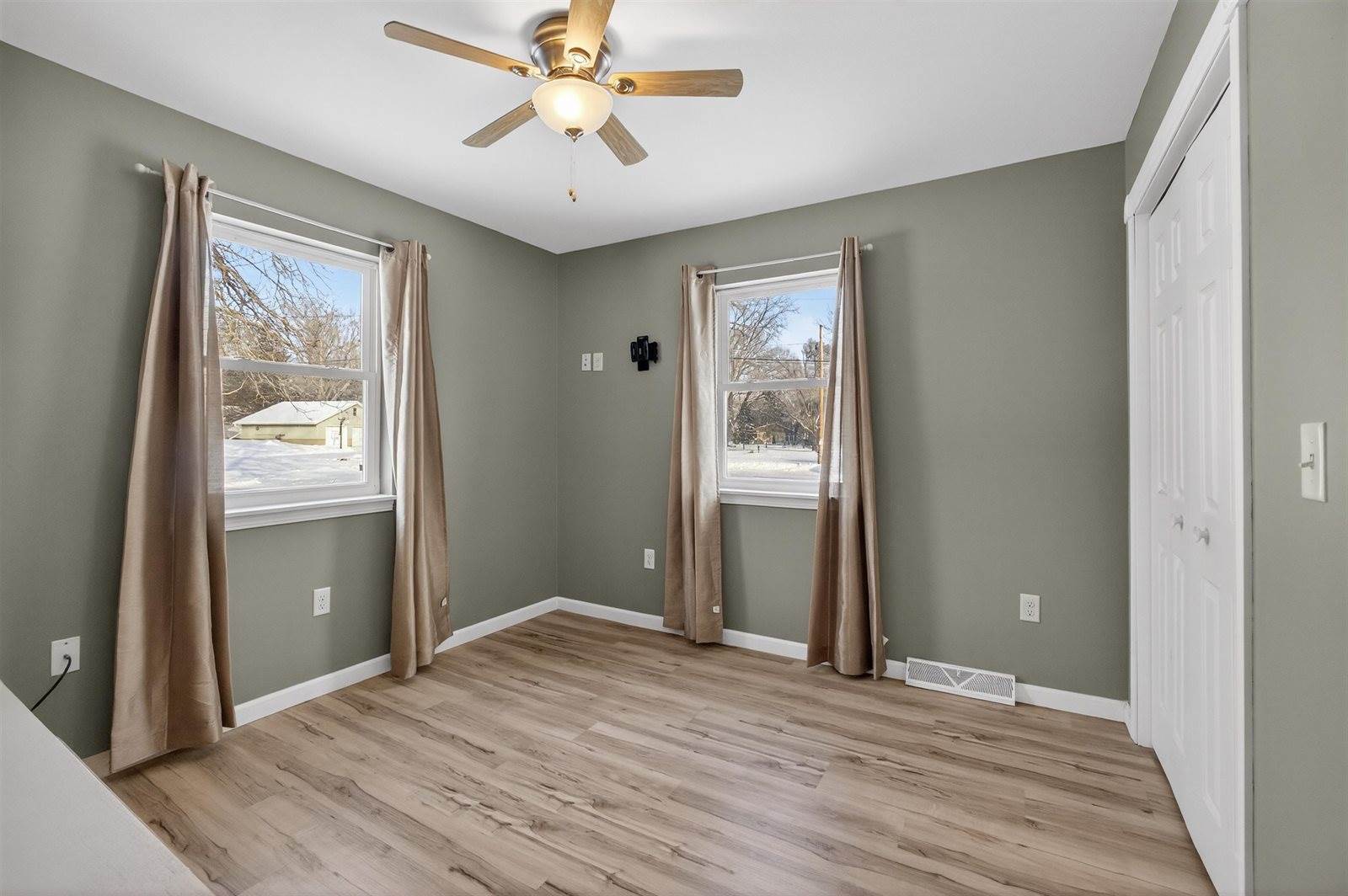 111 Glendale Lane, Nekoosa, WI 54457