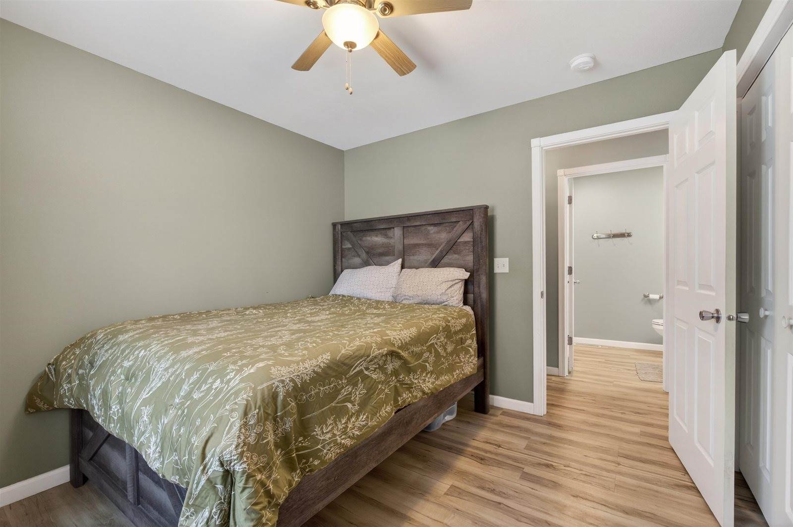 111 Glendale Lane, Nekoosa, WI 54457