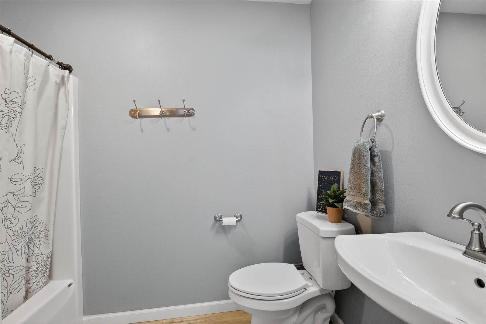 111 Glendale Lane, Nekoosa, WI 54457