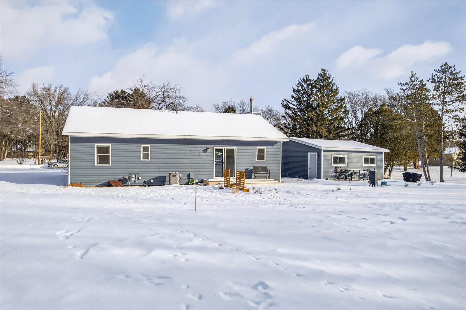 111 Glendale Lane, Nekoosa, WI 54457