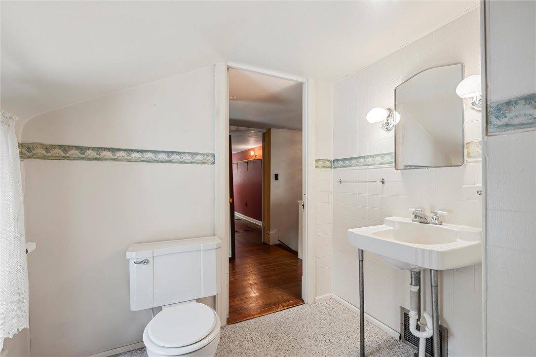 147 Fredonia Hadley Rd, Fairview Township, PA 16124