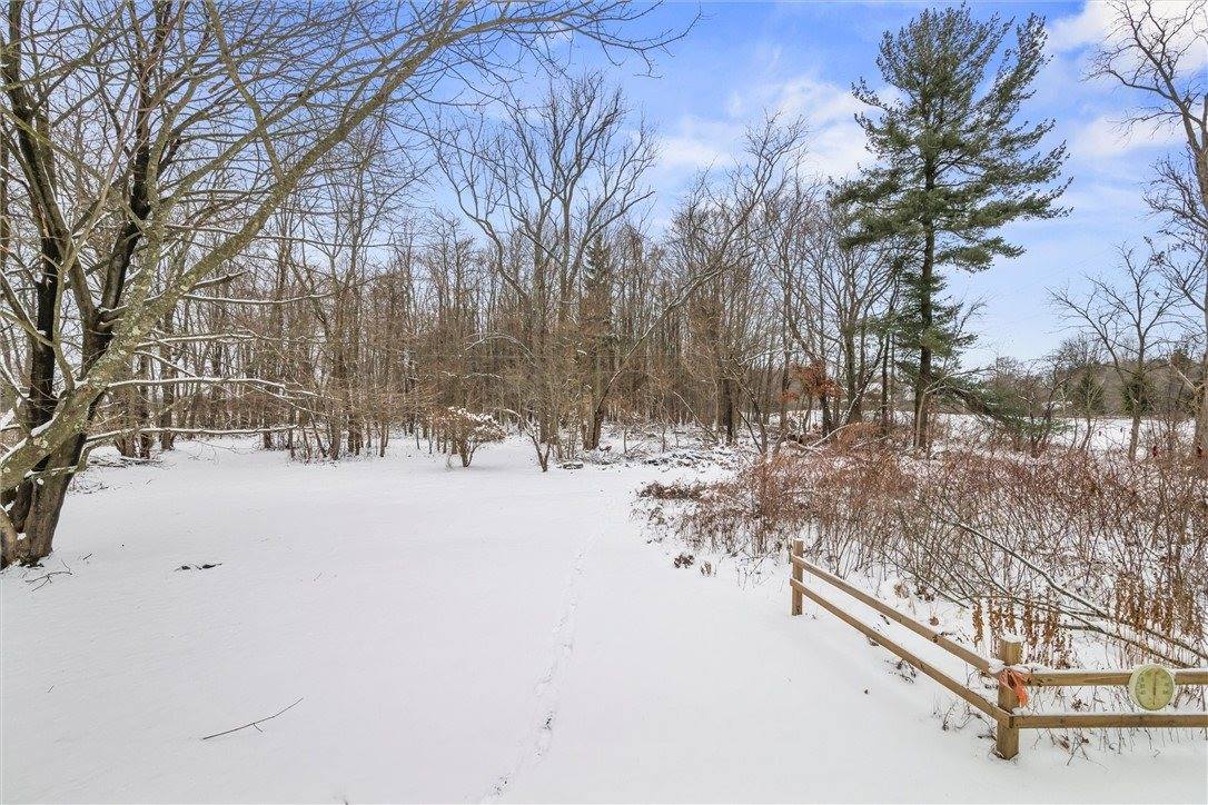 147 Fredonia Hadley Rd, Fairview Township, PA 16124