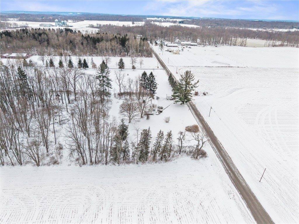 147 Fredonia Hadley Rd, Fairview Township, PA 16124