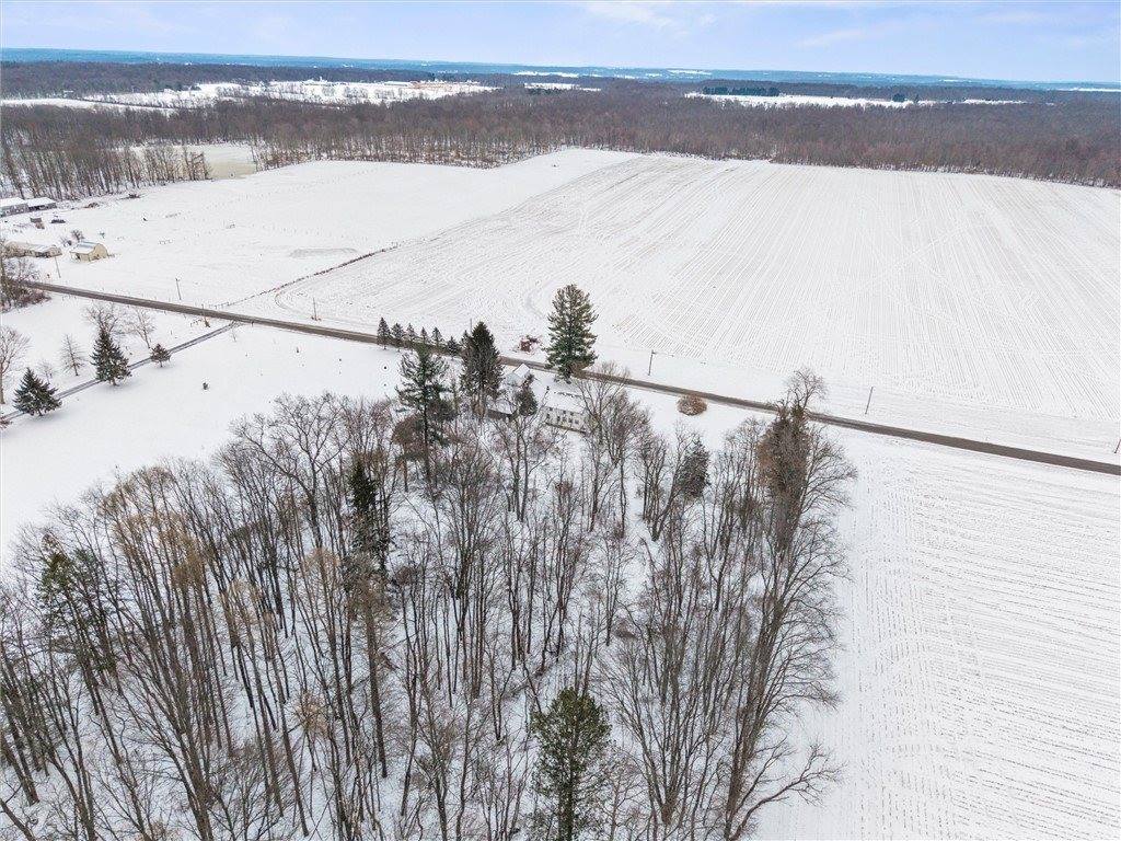 147 Fredonia Hadley Rd, Fairview Township, PA 16124