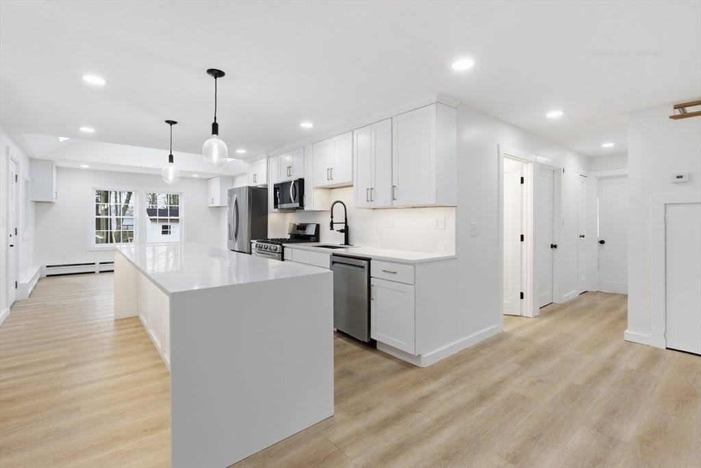 42 Oakdale Rd, Canton, MA 02021