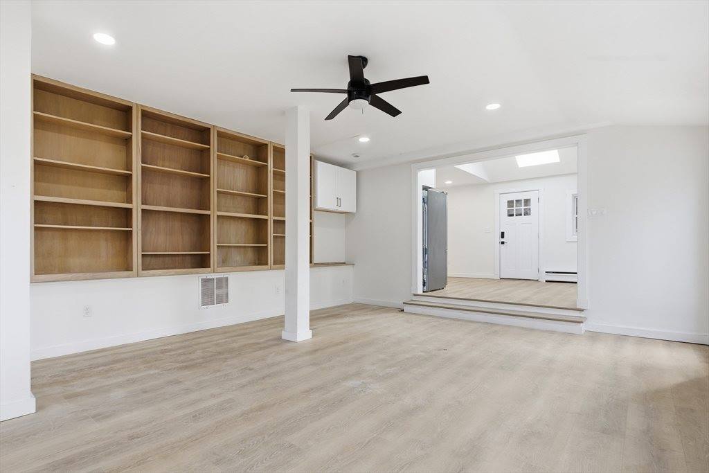 42 Oakdale Rd, Canton, MA 02021