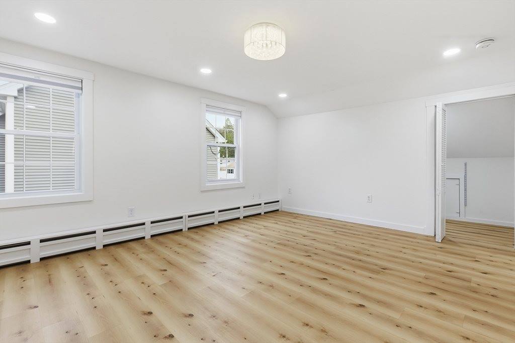 42 Oakdale Rd, Canton, MA 02021