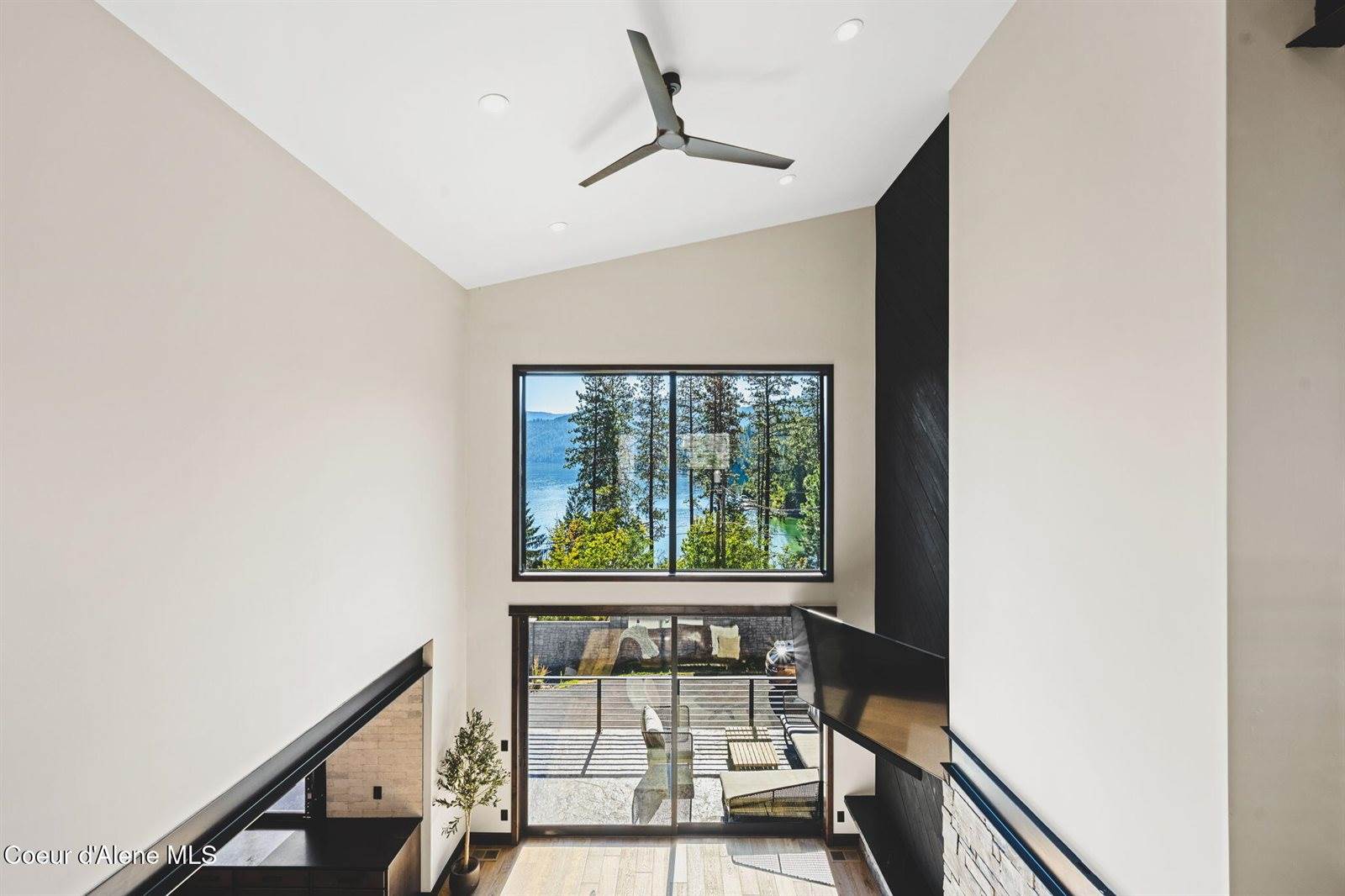 5714 East Hayden Lake Rd, Hayden, ID 83835