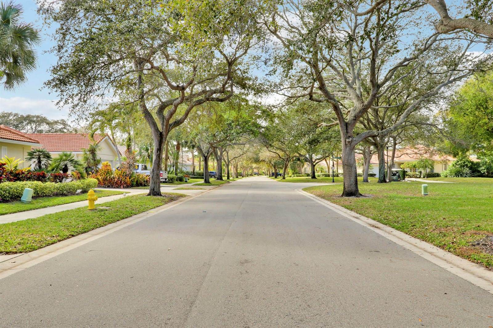 387 Kelsey Park Drive, Palm Beach Gardens, FL 33410