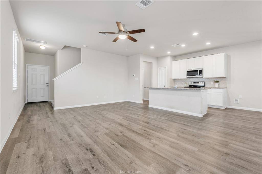 4700 Nopalitos Way, Bryan, TX 77807