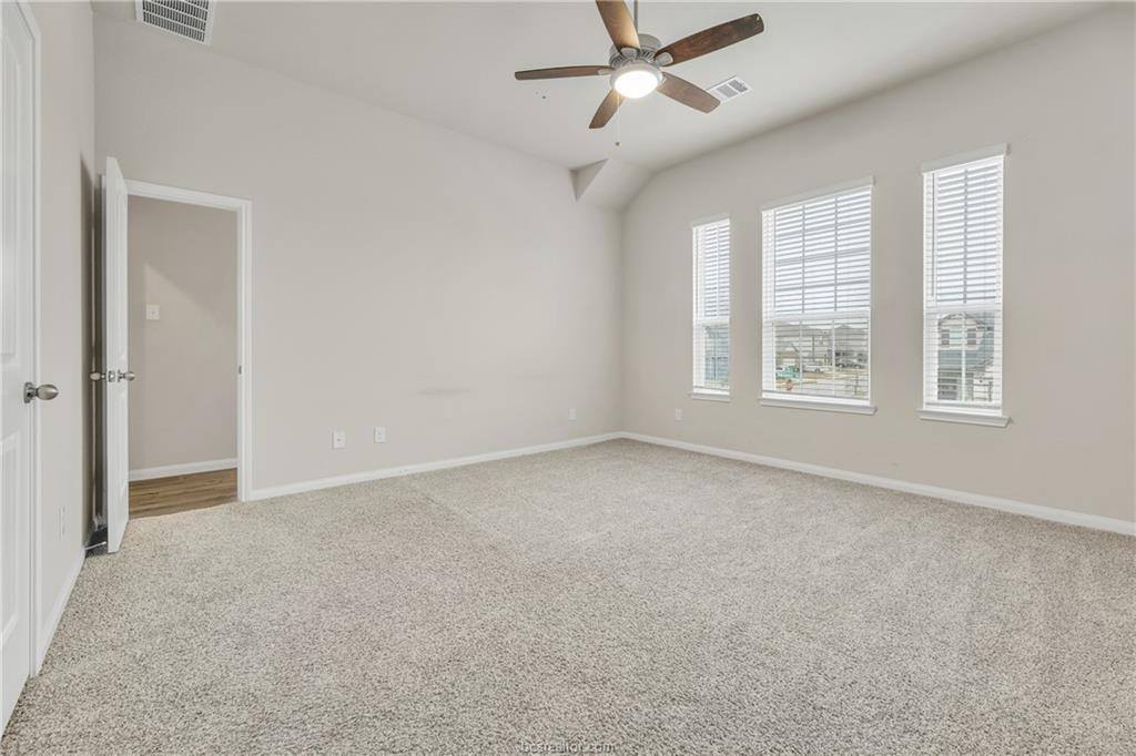 4700 Nopalitos Way, Bryan, TX 77807