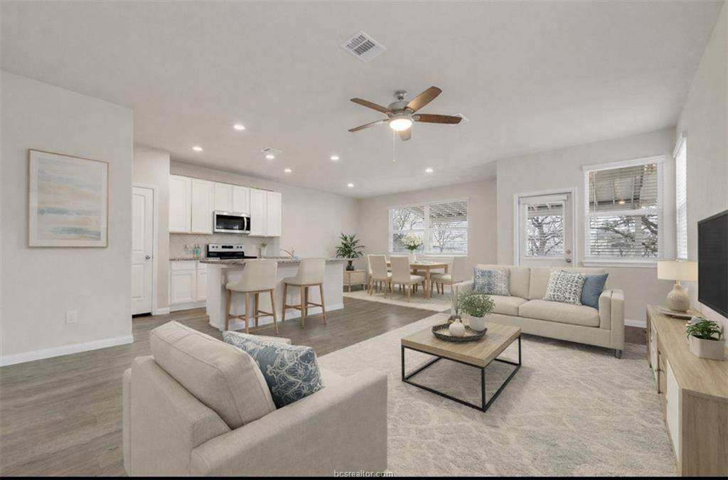 4700 Nopalitos Way, Bryan, TX 77807