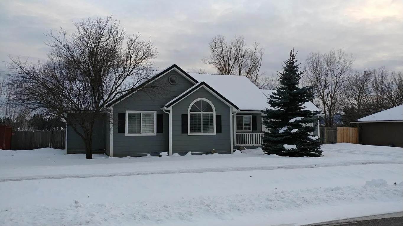1360 Starling, Hayden, ID 83835