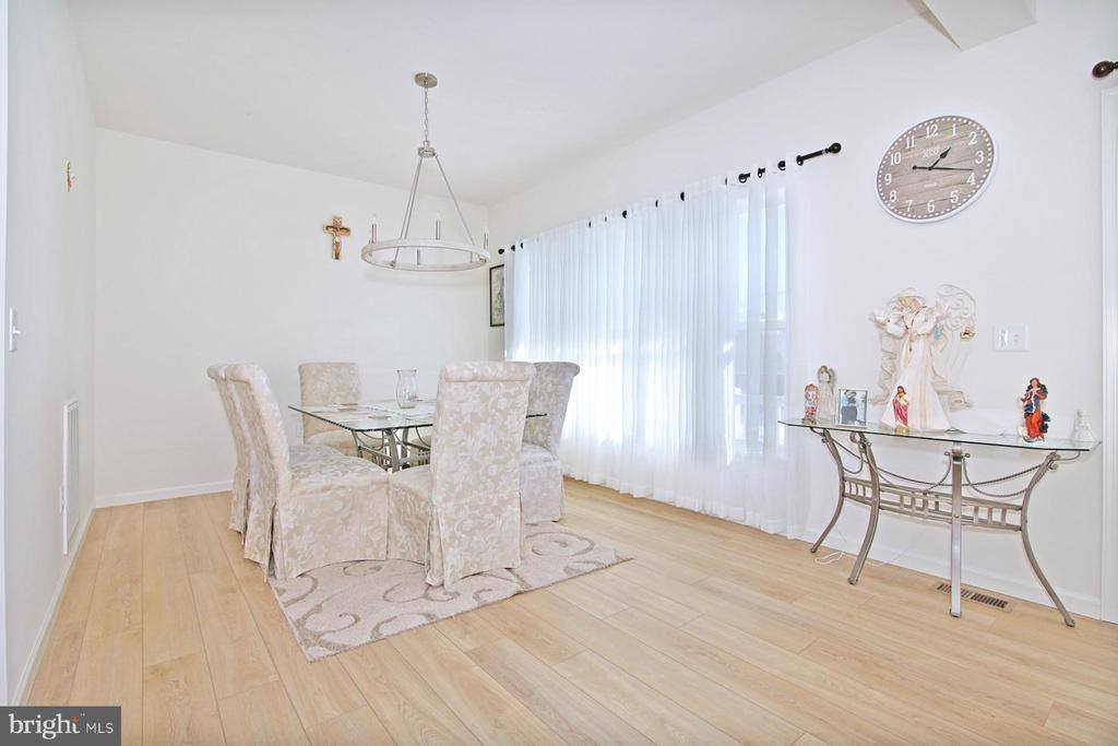 216 Copper Ridge Drive, Newmanstown, PA 17073