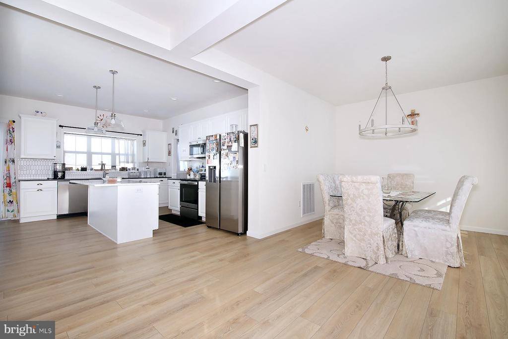 216 Copper Ridge Drive, Newmanstown, PA 17073