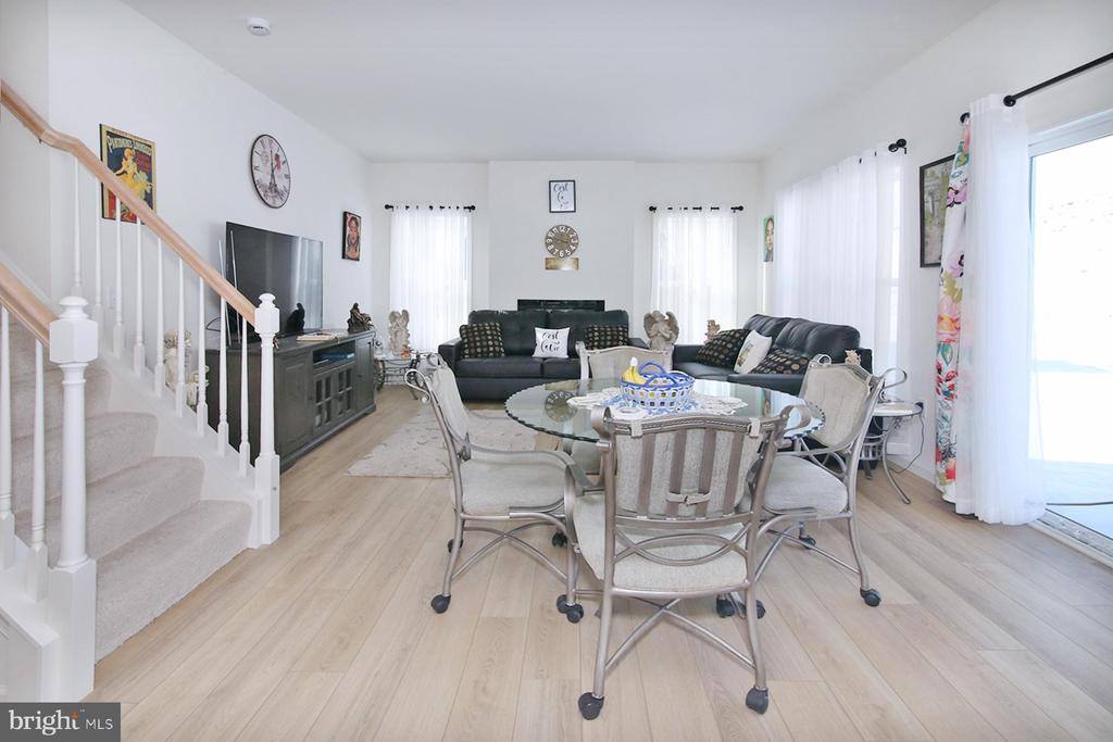 216 Copper Ridge Drive, Newmanstown, PA 17073